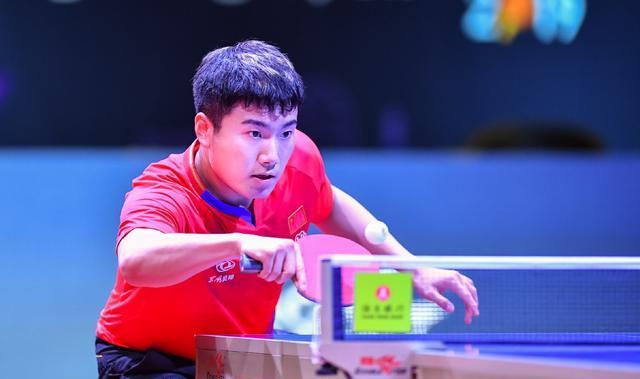 甲冠军奖杯 甲冠军奖杯